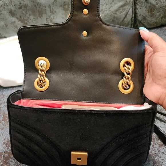 ‼️SOLD‼️Black Velvet Gucci Marmont Crossbody Bag - Picture 7 of 8